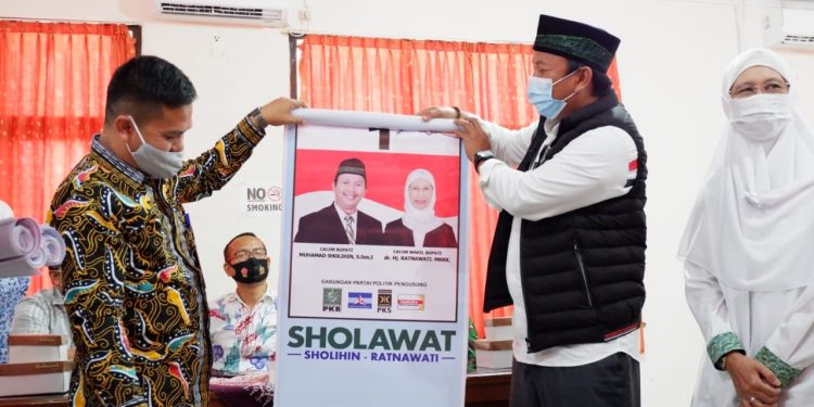 KPU Distribusikan APK Paslon Bupati dan Wakil Bupati 2020