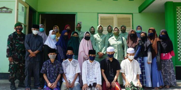 Isteri Prajurit Kodim Majalengka Berbagi dengan Anak Panti Asuhan