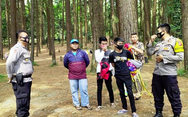 Tiga Polsek di Polres Majalengka Sambangi Warga Sosialisasikan 3M