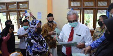 100 Warga Kini Miliki Sertifikat Tanah dari Program PTSL