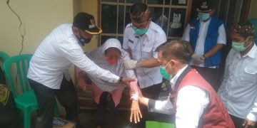 Bupati Kunjungi Warga Pamengkang