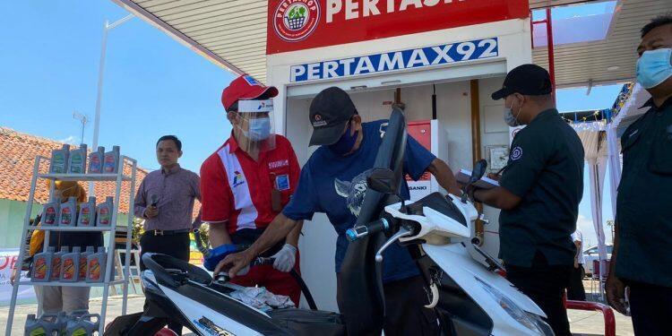 Pertashop Hadir di Desa Jatitujuh, Harga BBM Setara SPBU
