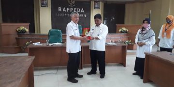 Pemkab Indramayu dan Brebes Bahas Penanggulangan Kemiskinan