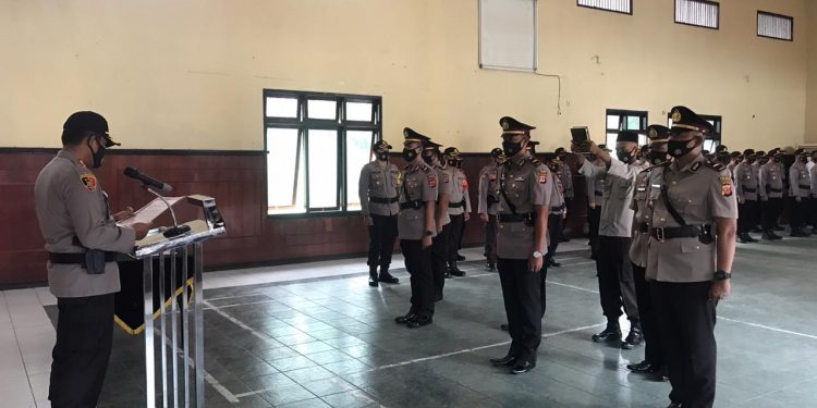 Kasat Reskrim dan Dua Kapolsek Dimutasi dari Jabatanya