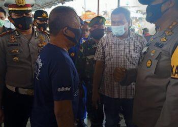 Gelar Operasi Yustisi Serentak, Polres Indramayu Bagikan Ribuan Masker