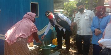 65 Warga Desa Leuweunghapit Dapat Bantuan Gratis Sambungan Air Bersih dari PDAM