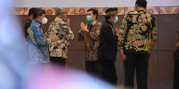 Acep Hadiri Sertijab Kepala BPK Provinsi Jabar