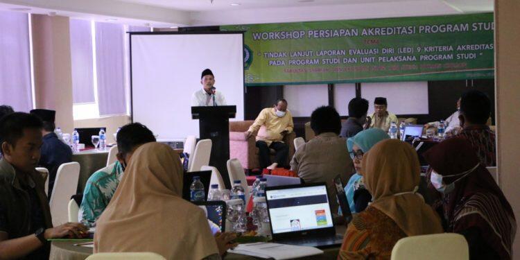 Tingkatkan Akreditasi, FSEI IAIN SNJ Gelar Workshop