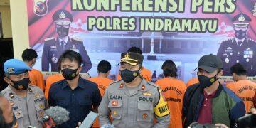 Peras Warga dengan Alat Gancu, Dua Preman Kampung Ditangkap
