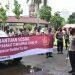 Bantu Warga Terdampak Covid-19, Polresta Cirebon Bagikan 11 Ton Beras