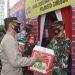 Kapolresta Cirebon Beserta Dandim 0620 Bagikan Bingkisan Kepada Personil yang Rayakan Natal