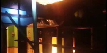 Ditinggal Kondangan, Tiga Rumah di Dukupuntang Hangus Terbakar
