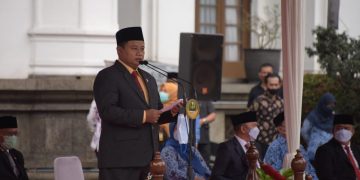 Uu Ruzhanul Pimpin Upacara Hari Bakti Pekerjaan Umum ke-75 Tingkat Provinsi Jabar