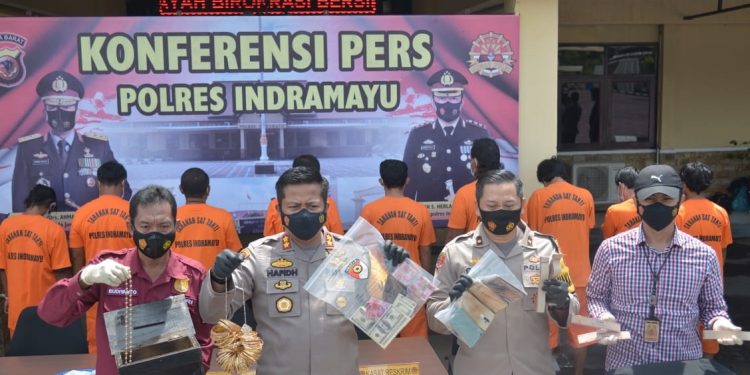 Komplotan Pengedar Uang Palsu di Ciayumajakuning Dibekuk Polisi