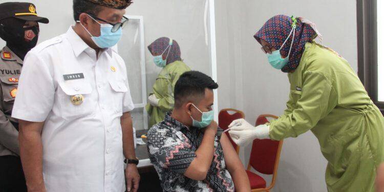 Gelombang Awal, 8.009 Nakes Diprioritaskan Dapat Vaksin Covid