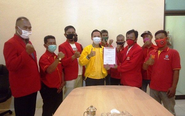 Banjir Dukungan, Teguh Siap Mencalonkan Ketua DPD Golkar Kab. Cirebon