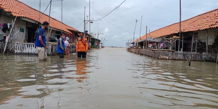 Ketinggian Air Banjir Rob di Indramayu Capai 40 Centimeter