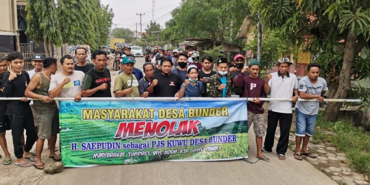 Dianggap Cacat Hukum, Warga Desa Bunder Tolak Pengangkatan PJ Kuwu