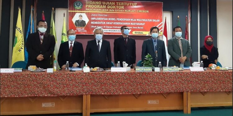 Carlan Tambah Deretan ASN Bergelar Doktor di Kuningan