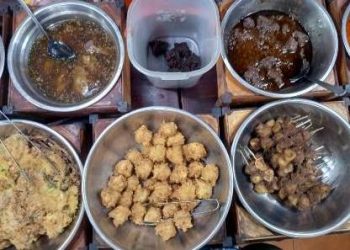 Bukan Semur Daging, Lauk Asli Nasi Jamblang Ternyata Ini!