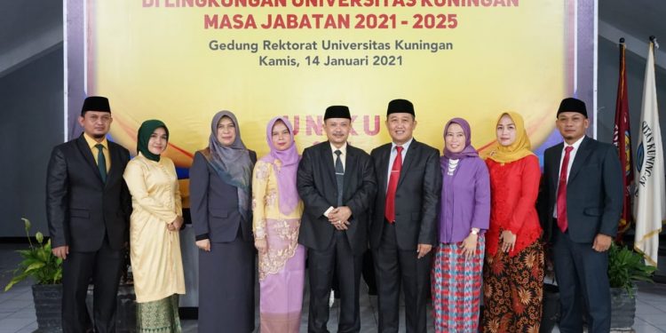Empat Wakil Rektor Uniku Dilantik