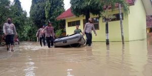 Diguyur Hujan Terus Menerus, Desa Bodas Kebanjiran