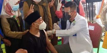Ternyata Ustad Ujang Bustomi Takut Suntikan