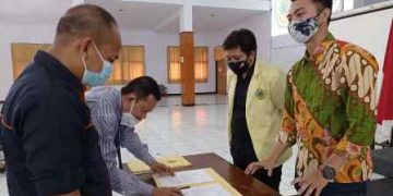 Rektor Uniku Lantik Pengurus BEM, BLM dan MPM