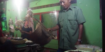 Lezatnya Olahan Sate Keong Mang Cecep