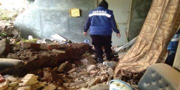 Tebing di Desa Jagasari Longsor, Timpa 1 Rumah Warga