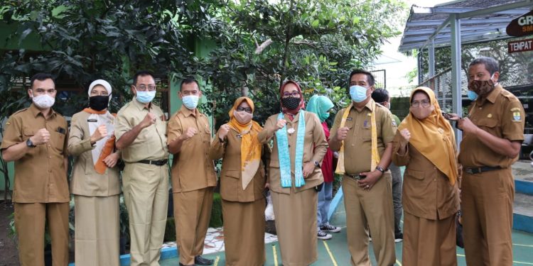 Eti Tinjau Pembelajaran Berbasis Video Conference