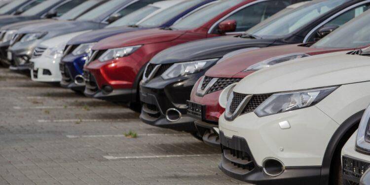 Penjualan Mobil Bekas Terimbas Kebijakan Insentif PPnBM