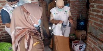 Puskesmas Margadadi Datangi Dua Rumah Warga