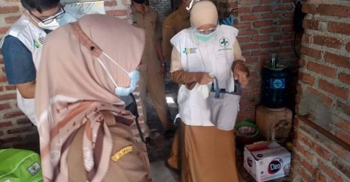 Puskesmas Margadadi Datangi Dua Rumah Warga