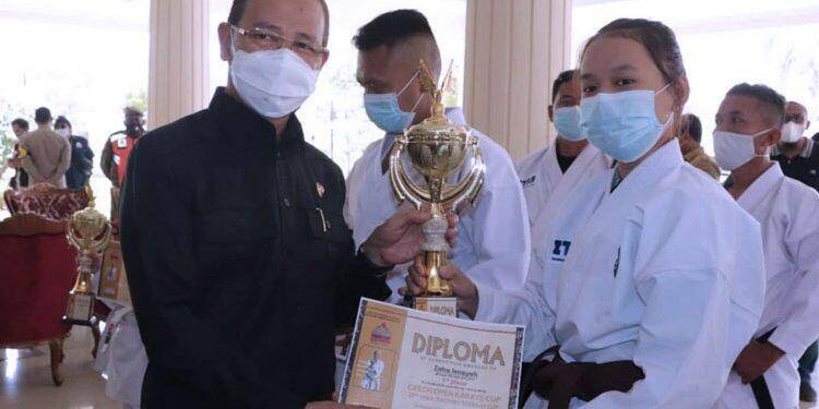5 Karateka Muda Majalengka Raih Emas Kejuaraan di Ceko