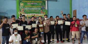 Yayasan Insan Madani Ashri Sukses Gelar Turnamen Bulutangkis dan Santunan Anak Yatim