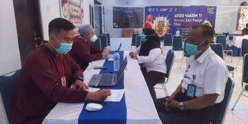Puluhan Pegawai Lapas Cirebon Disuntik Vaksin Sinovac