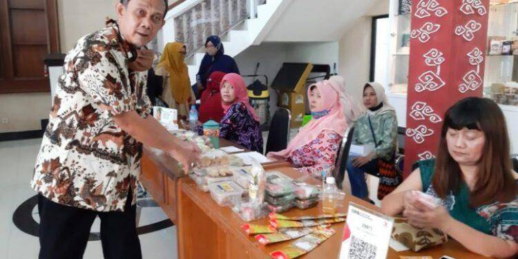 Pendaftaran Dibuka, Ini Syaratnya untuk Dapat BLT BPUM Rp1,2 Juta