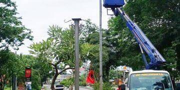 Pemkot Cirebon Terima CSR Lampu PJU LED