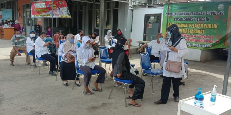 Dinkes Kebut Vaksinasi Pelayan Publik dan Lansia