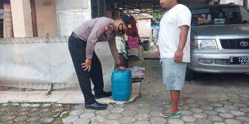 Polres Indramayu Sita Puluhan Botol Miras