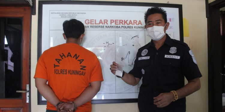 Dapat Sabu dari Lapas Kota Bandung, FA Diciduk Polisi