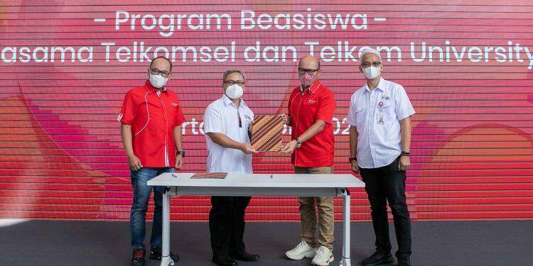 elkomsel dan Telkom University Berkolaborasi Hadirkan Program Beasiswa