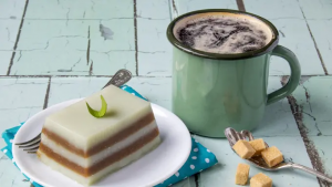 5 Resep Kue Tradisional Manis Serba Dikukus untuk Takjil