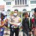Polres Ciko Berbagi Santunan untuk Porter dan Tukang Becak