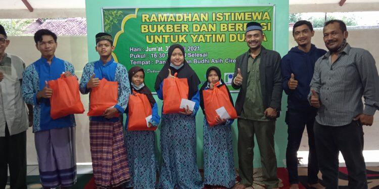 Kasi Intelijen Kejari Kota Cirebon Santuni Panti Asuhan Budhi Asih