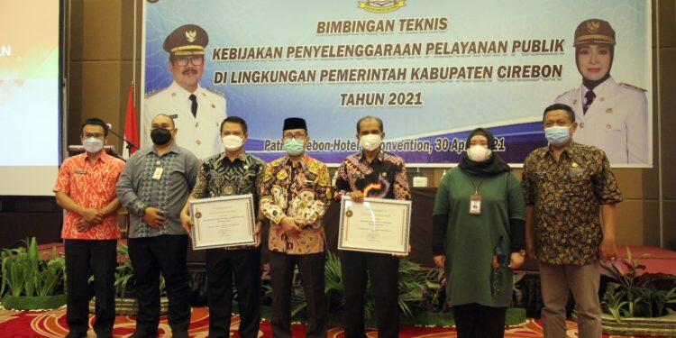 Bupati Cirebon Minta DPMPTSP dan Disdukcapil Harus Berikan Pelayanan Prima