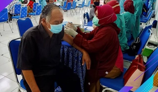 Pemkot Cirebon Intensifkan Vaksin Bagi Lansia