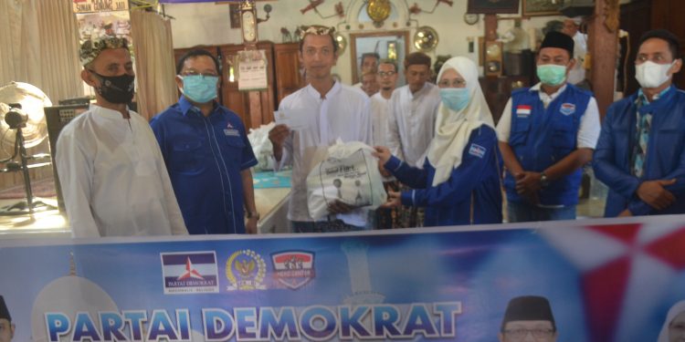 Jelang Lebaran, Hero Bagikan Ribuan Paket Sembako