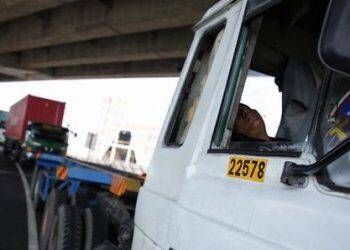Viral Bocah 12 Tahun Sopir Truk Tronton, Polisi Turun Tangan